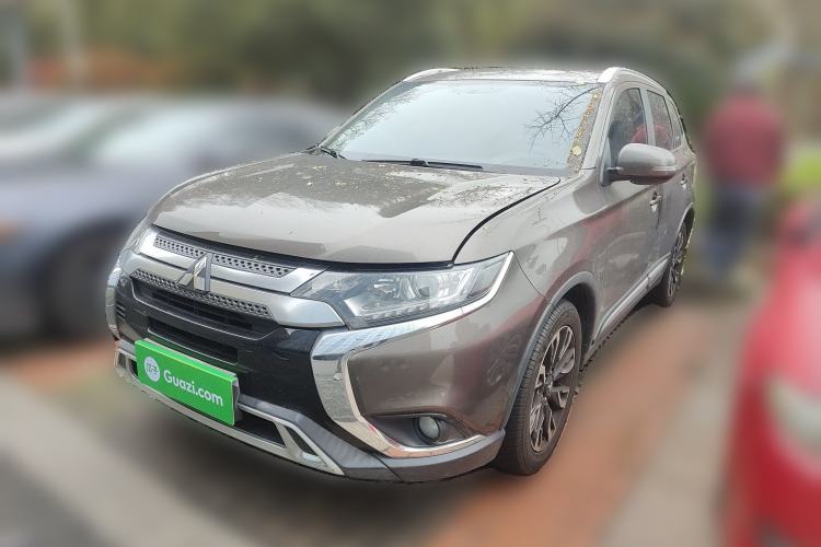 Used Mitsubishi Outlander 2020 2.0L Two-Wheel Drive Enjoyment Version 5 Seats