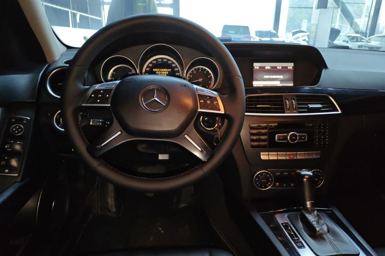 Used Mercedes-Benz C-Class 2013 C 180 Classic Grand Edition