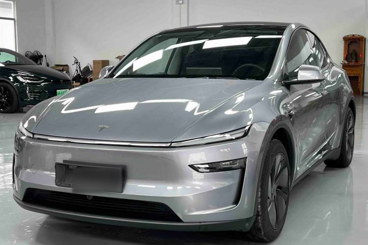 Used Tesla Model Y 2025 Rear-Wheel-Drive Version