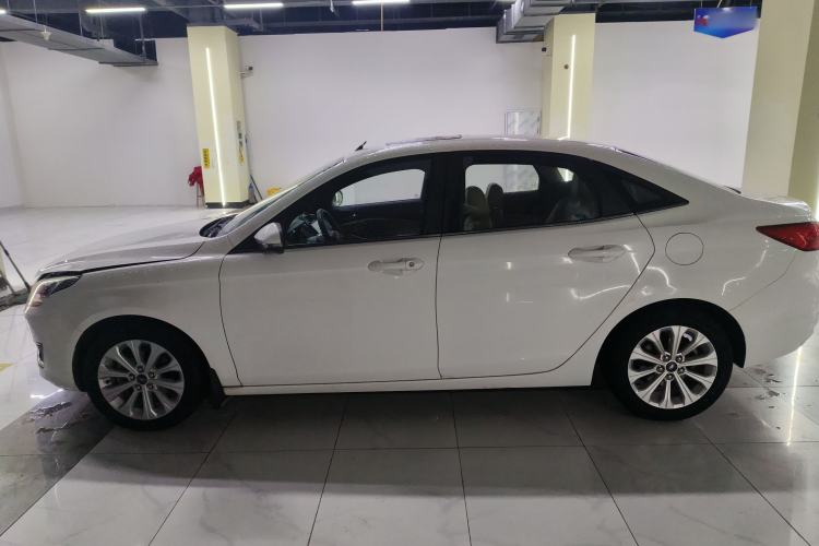 Used Ford Escort 2015 1.5L Automatic Fashion Model

