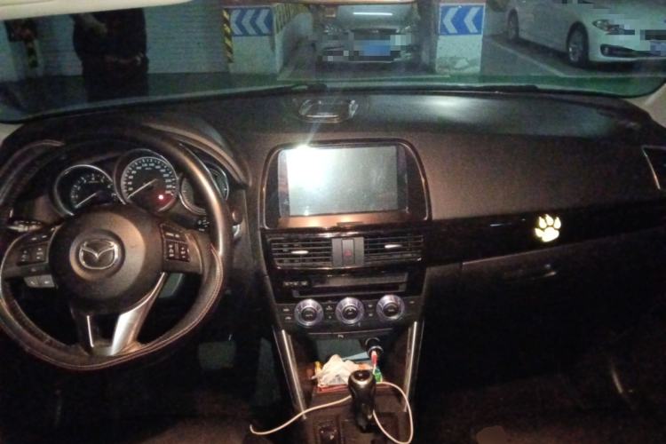 Used Mazda CX-5 2014 2.0L Automatic Two-Wheel Drive Urban Version Center Console