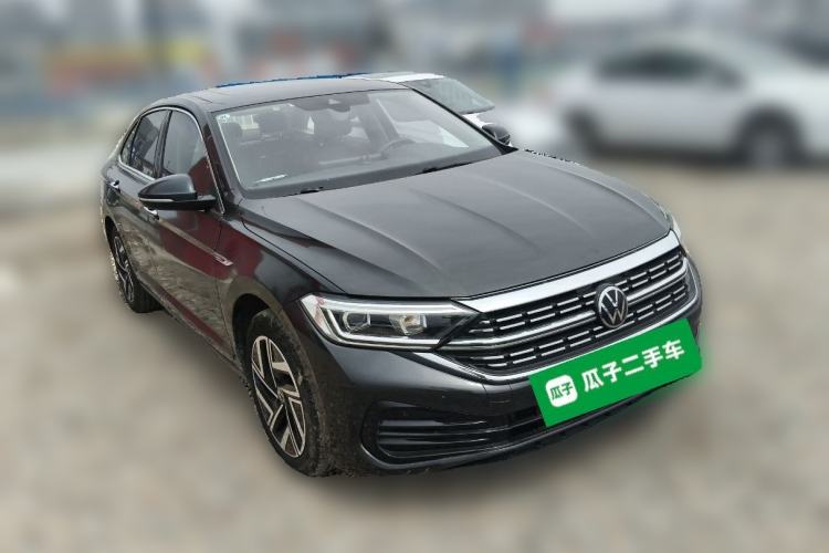 Used Volkswagen Sagitar 2023 200TSI DSG Excellence Edition Front Right 45 Deg