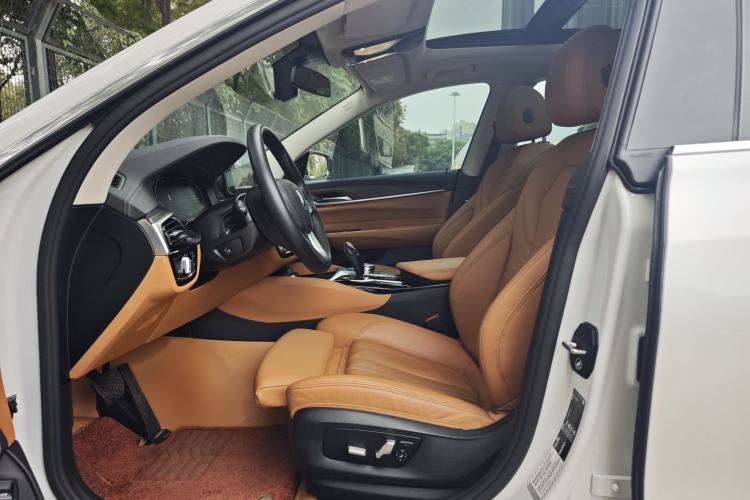 Used BMW 6 Series GT 2022 630i Luxury Design Package