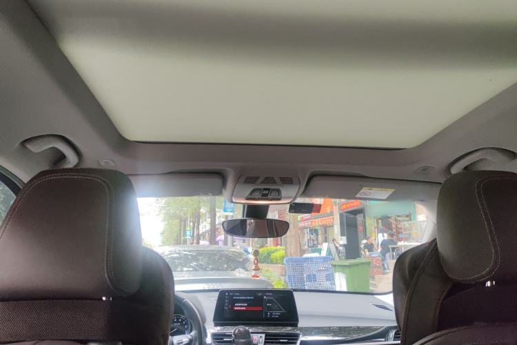 Used BMW X1 2021 Restyled sDrive25Li Leading Edition Headliner