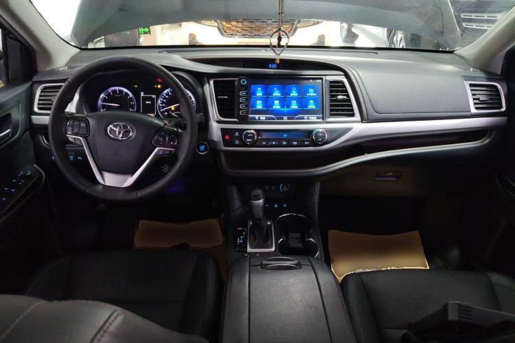 Used Toyota Highlander 2018 2.0T Four-Wheel Drive Luxury Version 7 Seats China VI Standard