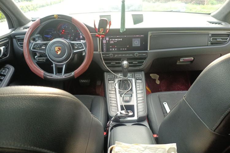 Used Porsche Macan 2018 Macan 2.0T Center Console