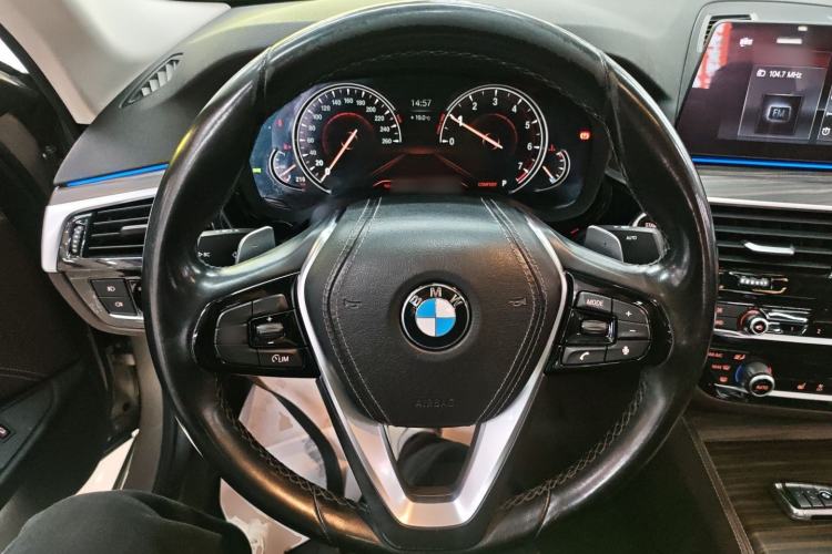 Used BMW 5 Series 2018 530Li Leading Edition Luxury Package
