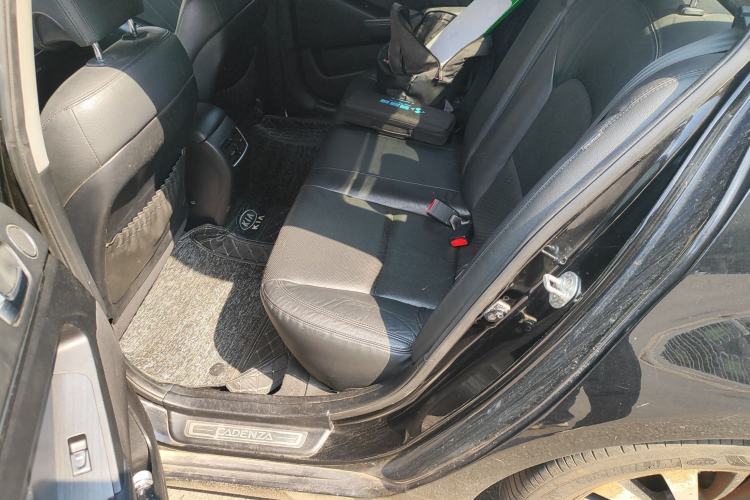 Used Kia Cadenza 2012 2.4L Luxury Version
