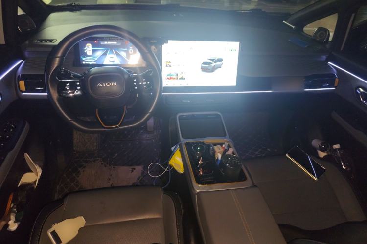 Used AION Y 2021 70 Intelligent Edition Center Console