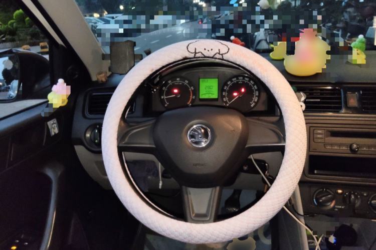 Used Skoda Rapid 2016 1.4L Manual Front-Wheel Drive Model Steering Wheel