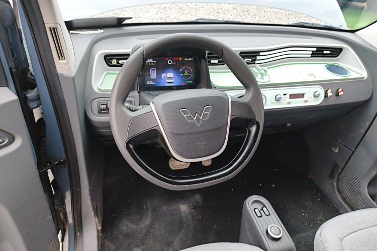 Used Wuling Hongguang MINIEV 2022 Macaron Premium Model – Lithium Iron Phosphate