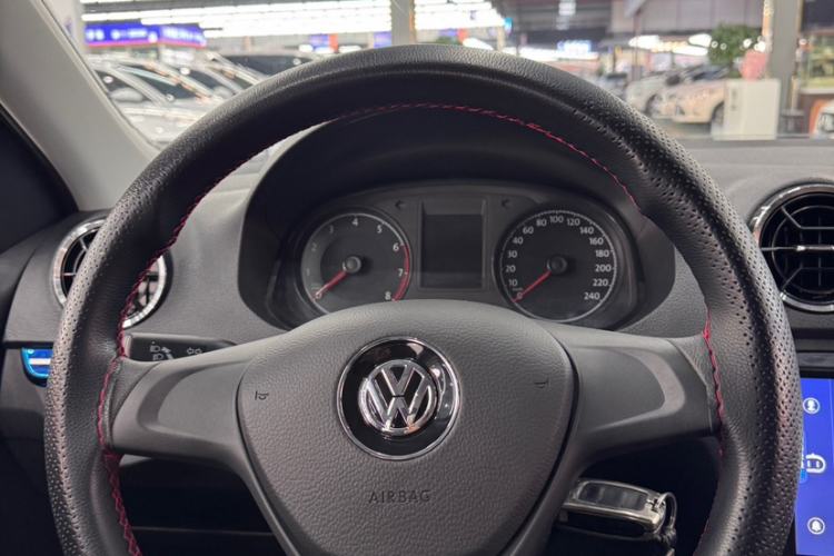 Used Volkswagen Jetta 2019 Dream Edition 1.5L Manual Fashion Version