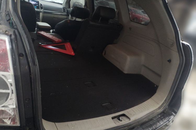 Used Chevrolet Captiva 2012 2.4L 4x4 Luxury Edition 5 Seats Trunk