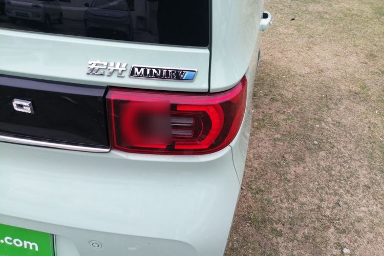 Used Wuling Hongguang MINIEV 2021 Macaron Premium Model – Lithium Iron Phosphate Right Rear Taillight