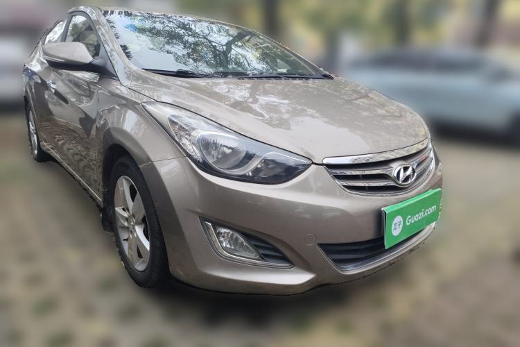 Used Hyundai Elantra (5th Generation / Langdong) 2012 1.6L Automatic Leading Model Front Right 45 Deg