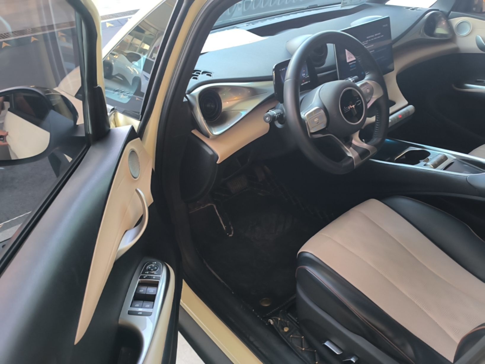 BYD Dolphin 2023 420 km Fashion Edition — снимка 18