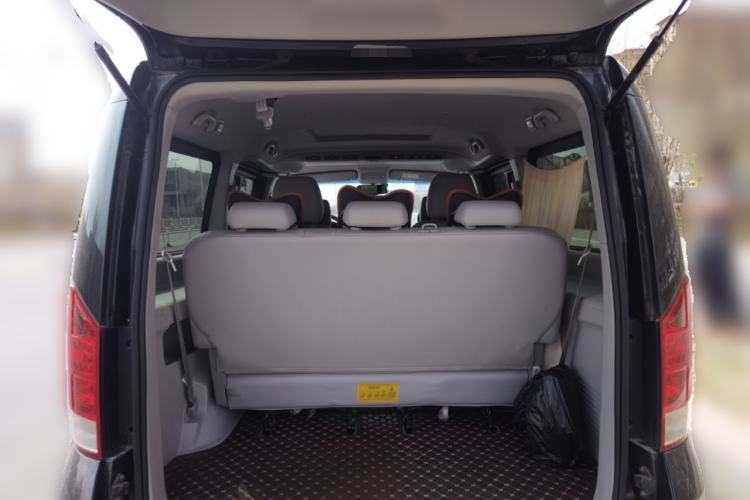 Used JAC Group Refine M5 2016 2.0T Gasoline Automatic Business Edition Trunk