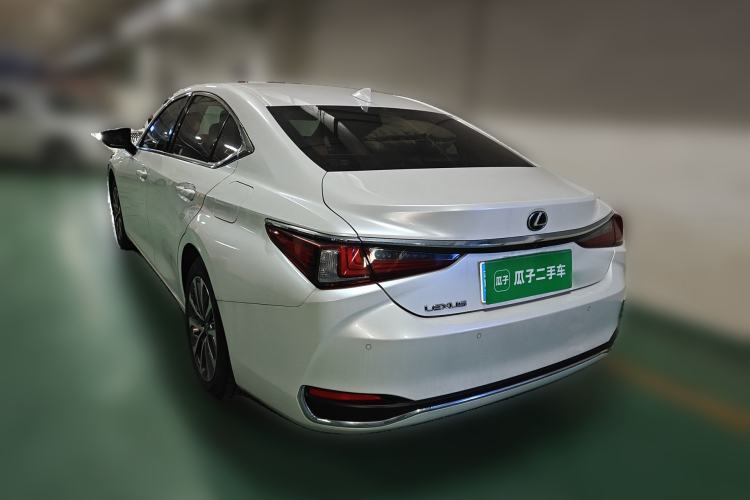 Used Lexus ES 2021 200 Excellence Edition Rear Left 45 Deg