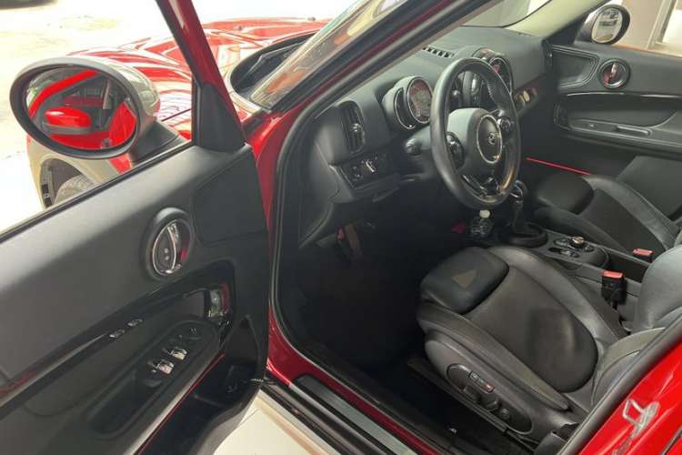 Used MINI Countryman 2019 1.5T COOPER ALL4 Artist Weekend Travel Edition
