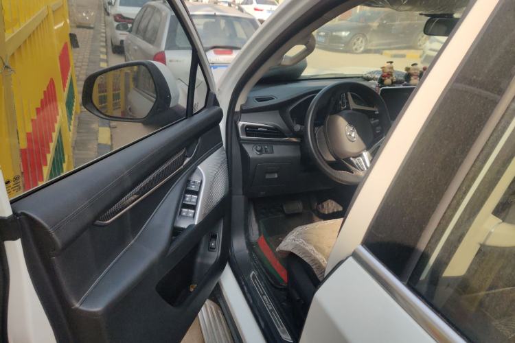 Used SAIC MAXUS D90 2017 2.0T Automatic All-Wheel Drive Sirius