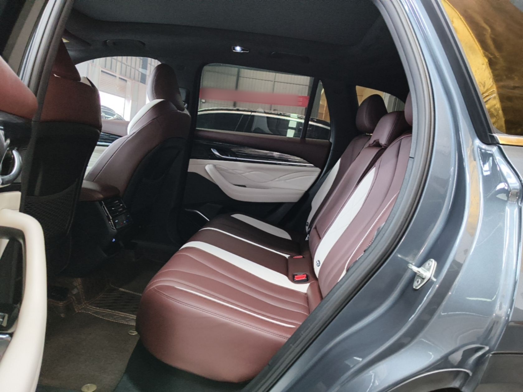 Geely Auto Monjaro L 2021 2.0TD DCT EVO Two-Wheel Drive Smart Luxury Version — снимка 20