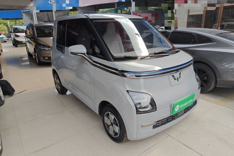 Used Wuling Air ev 2023 - Four Seats - Advanced Edition Front Right 45 Deg