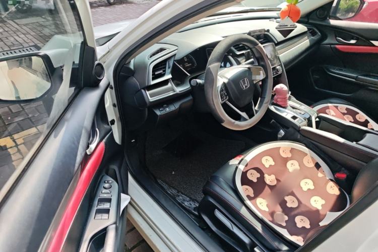 Used Honda Civic 2019 220TURBO CVT Dynamic Edition China VI Driver Seat