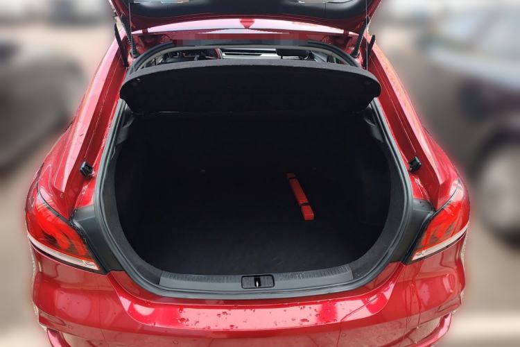 Used MG 6 2017 20T Automatic Luxury Smart Connect Version China V Standard Trunk