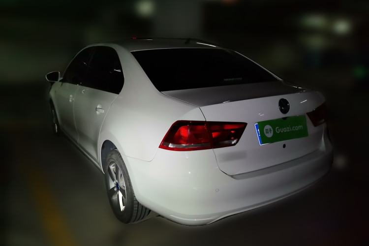 Used Volkswagen Santana 2015 1.6L Automatic Comfort Edition Rear Left 45 Deg