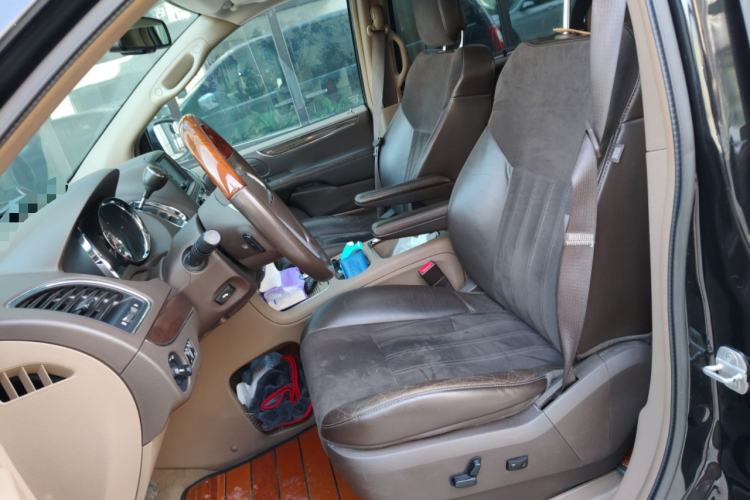 Used Chrysler Grand Voyager 2013 3.6L Luxury Edition