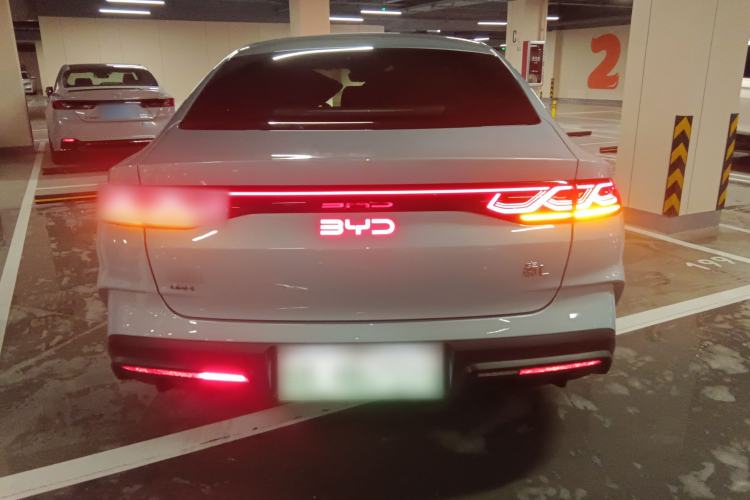 Used BYD Qin L 2024 DM-i 120KM Excellence Model
