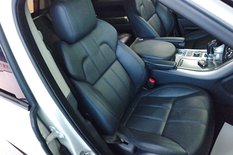 Used Land Rover Range Sport 2017 3.0 SC V6 SE Right Front Seat