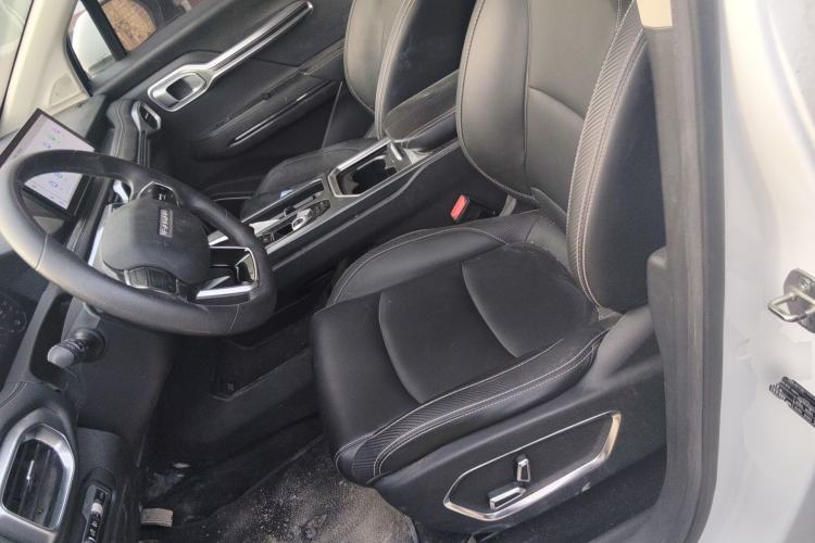 Used Radar Horizon 2023 410 km Entrepreneur Edition Left Front Seat