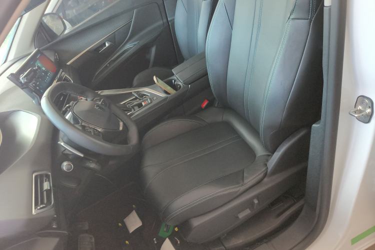 Used Peugeot 5008 2023 400THP True Love Edition 5-seater
