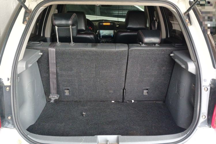 Used Suzuki SX4 2011 Revised Version 1.6L Automatic Comfort Edition Trunk