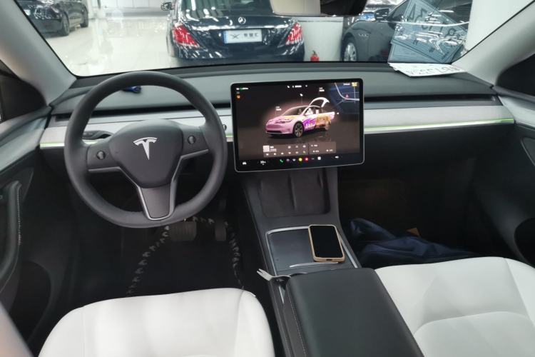 Used Tesla Model Y 2024 Rear-Wheel-Drive Version Center Console