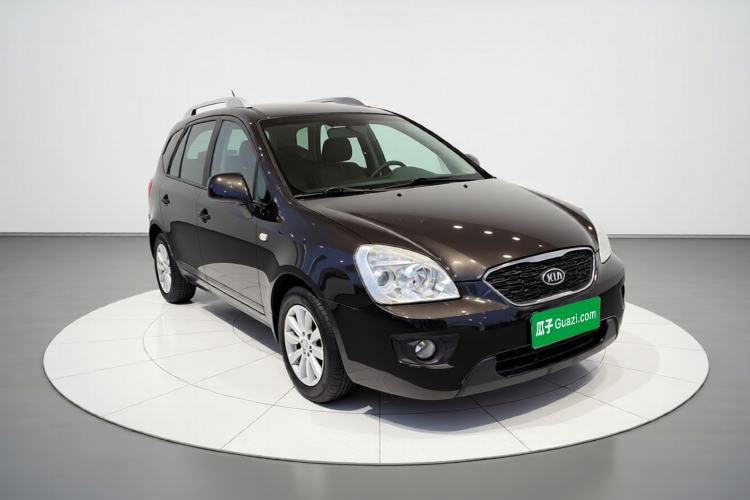 Used Kia Carens 2011 2.0L 7-Seater Automatic Standard Edition
