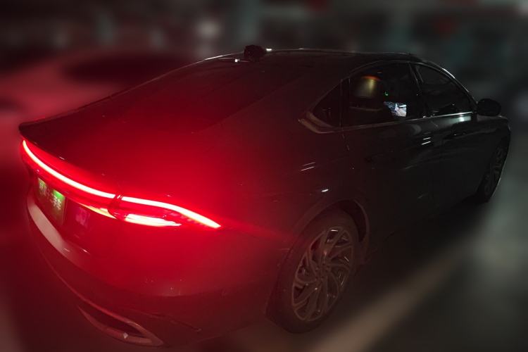 Used Lincoln Z 2022 iXiang Zunyi Edition Rear Right 45 Deg