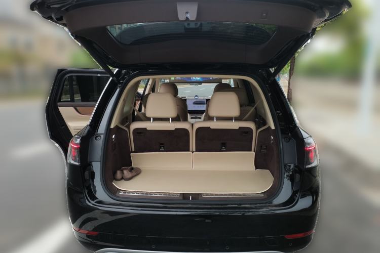 Used Hima AITO M9 2025 Extended-Range Max Version 52 kWh 6-Seater Edition Trunk