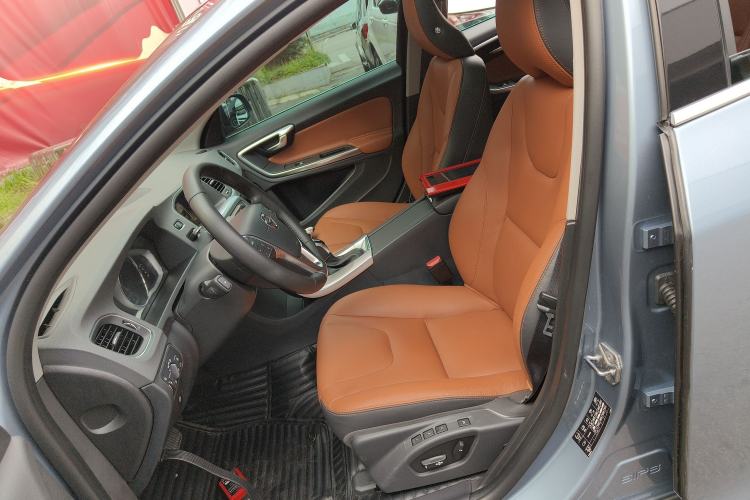 Used Volvo S60 2018 S60L T4 Smart & Ambitious Edition
