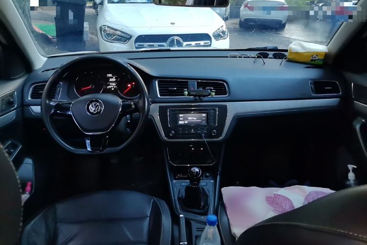 Used Volkswagen Gran Lavida 2015 1.6L Manual Comfort Edition