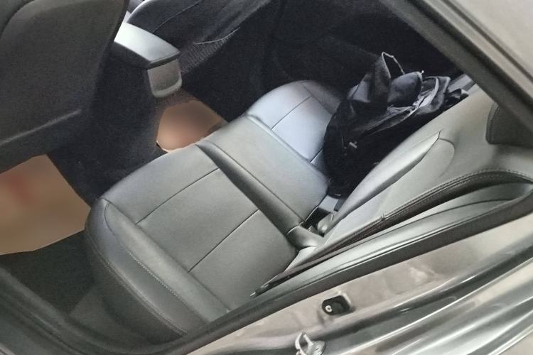 Used Hyundai Elantra (6th Generation / Lingdong) 2016 1.6L Automatic ZhiXuan – Elite Version Left Rear Seat