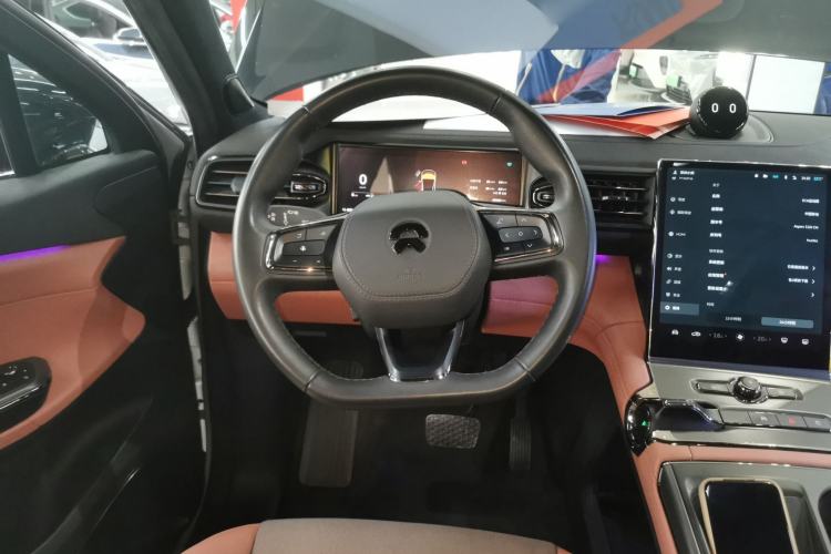 Used Nio EC6 2020 605 km Sport Edition Steering Wheel
