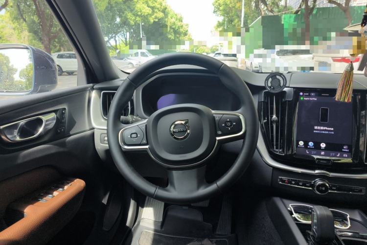 Used Volvo XC60 2022 B5 4x4 Zhiyi Luxury Edition