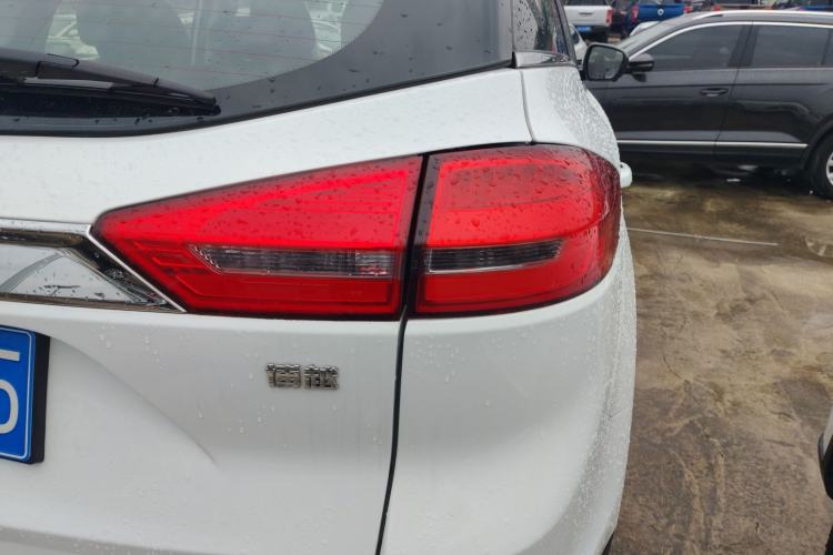 Used Geely Auto Emgrand X7 Sport 2016 1.8TD Automatic All-Wheel-Drive ZhiZun Edition
