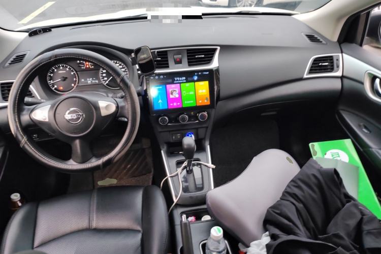 Used Nissan Sylphy 2019 Classic 1.6XE CVT Comfort Edition Center Console