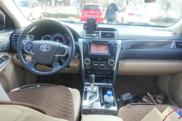 Used Toyota Camry 2012 Luxurious Edition 2.5HG Zunrui