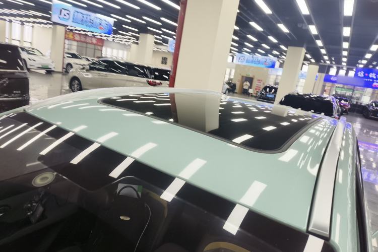 Used AION Y 2022 70 Intelligent Edition Lithium Iron Phosphate Roof