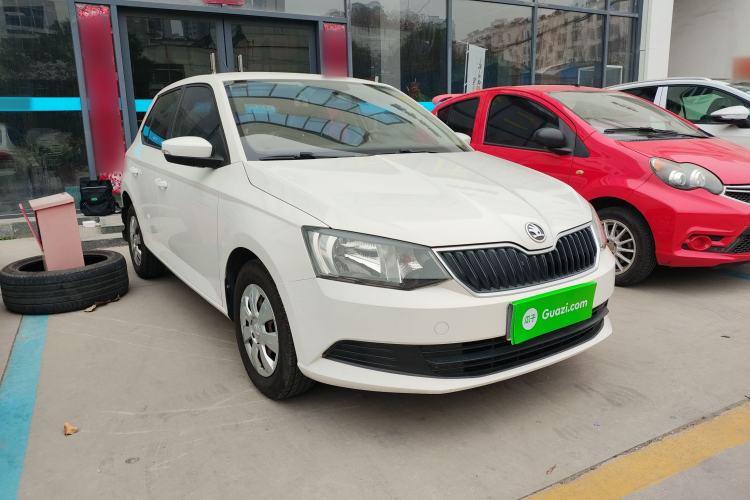 Used Skoda Fabia 2015 1.4L Automatic Front-Drive Model
