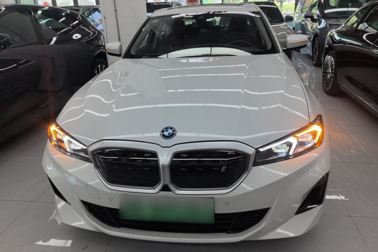 Used BMW i3 2024 eDrive 35 L
